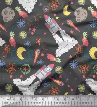 Серая японская креп-сатиновая ткань Soimoi, ткань с принтом звезд и ракетной галактики, 42 дюйма по метрам 42 Inch Wide - Poly Crepe серый