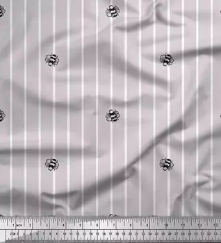 Серая японская креп-сатиновая ткань Soimoi, ткань с принтом в виде пчел и полосок, 42 дюйма по метрам 42 Inch Wide - Poly Crepe серый