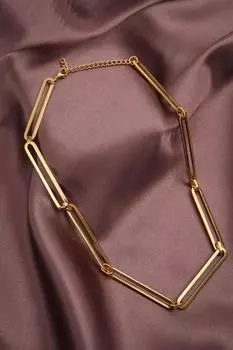 Серебристое колье-цепочка среднего размера золотого цвета