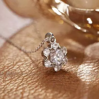Серебряная квадратная круглая сумка S925, полная бриллиантов, ожерелье с подсолнухами и снежинками, женственная универсальная подвеска, цепочка на ключицу премиум-класса 925 Silver белого золота