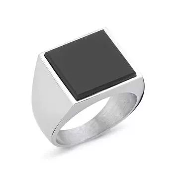 Серебряное кольцо ручной работы с ониксом