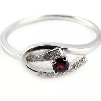 Серебряное кольцо с гранатом Scarlett