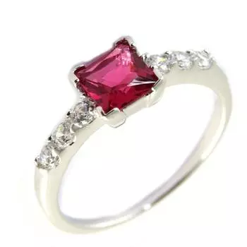 Серебряное кольцо Сисси белый рубин (родий)