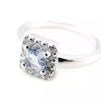 Серебряное кольцо Скарлетт с голубым топазом