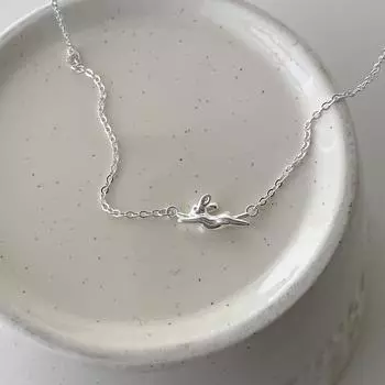 Серебряное ожерелье с изображением бегущего кролика, 925 пробы, женское, легкое, роскошное, модное, с чувством, цепочка на ключицу, универсальная и изысканная 925 silver