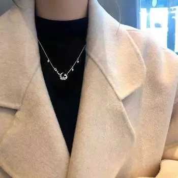 Серебряное простое модное ожерелье-чокер с цепочкой на ключицу и блестящими стразами в виде луны для современной женщины