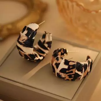 Серебряные игольчатые ретро-серьги с леопардовым принтом, кожаные обернутые серьги, персонализированные модные серьги, преувеличенные высококачественные серьги для женщин 14k