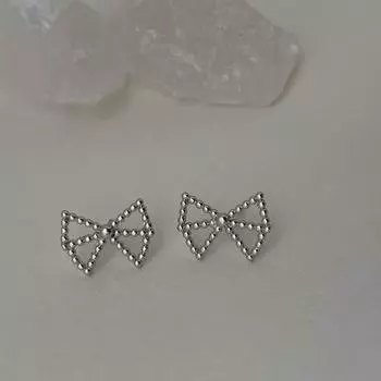 Серебряные серьги-бантики для женщин Простой дизайн Sense для женщин Холодный стиль Свежие летние серьги