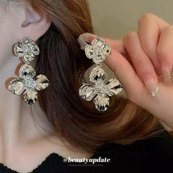 Серебряные серьги-подвески с цветочным узором «Игла»: Легкая роскошь, нишевая мода, элегантный стиль Silver Needle серебряный