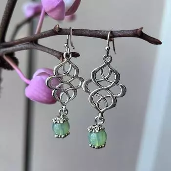 Серебряные серьги вечности с кельтским узлом