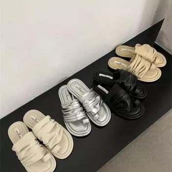 Серебряные шлепанцы, женские тапочки на плоской подошве с закрытым носком, женские уличные тапочки со складками и ремешками 35 серебряный