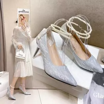 Серебряные туфли на высоком каблуке женские 2025 весна и осень новые легкие шпильки с красивым жемчужным цепочкой слово со свадебными туфлями одинарные туфли женские 34