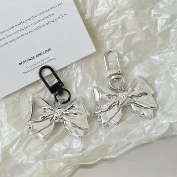 Серебряный брелок-бабочка с черной пряжкой, большой галстук-бабочка, брелок-подвеска для женщин, пара, рюкзак, подвеска, автомобильный брелок-подвеска, подарок A1