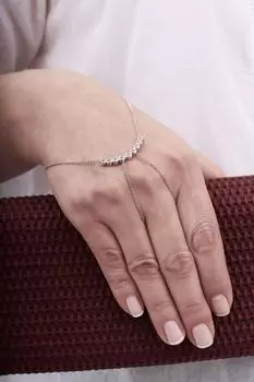 Серебряный цвет Шахмеран с камнями из циркона