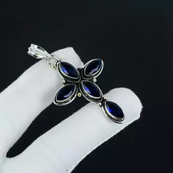 Серебряный кулон-крест с синим сапфиром и драгоценным камнем из серебра 925 пробы — дизайн ручной работы, повседневные украшения, уникальный кулон в подарок для нее 2.7 синий