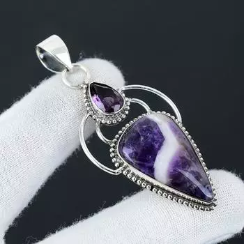 Серебряный кулон с аметистом и шевроном из стерлингового серебра 925 пробы — дизайн ручной работы, повседневные украшения, уникальный женский подарок с аметистом 2.55 фиолетовый