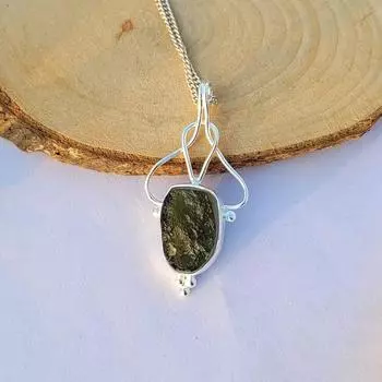 Серебряный кулон с молдавитом, кулон ручной работы, серебро 925 пробы, чешский зеленый кулон с молдавитом, проволочная обмотка, традиционный кулон на праздник Холи Free Size чёрный