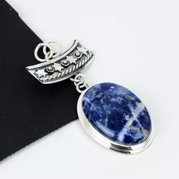 Серебряный кулон с натуральным драгоценным камнем содалитом из серебра 925 пробы — дизайн ручной работы, повседневные украшения, уникальные подарки с кулоном из содалита 2.55 синий