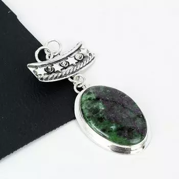 Серебряный кулон с натуральным рубином и драгоценным камнем цоизитом из серебра 925 пробы — дизайн ручной работы, повседневные украшения, уникальные подарки с кулоном из рубина и цоизита 2.55 зелёный
