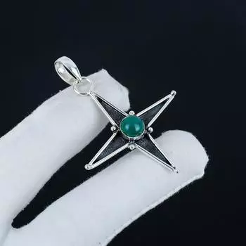 Серебряный кулон с натуральным зеленым ониксом из стерлингового серебра 925 пробы — дизайн звезды ручной работы, повседневные украшения, уникальные дизайнерские кулоны 1.57 зелёный