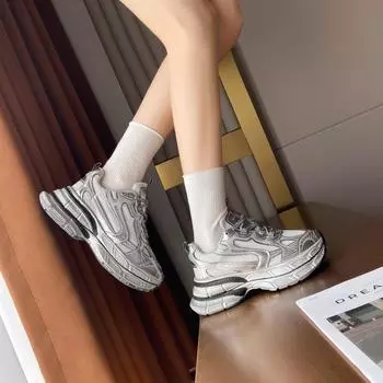 Серебряный тренд увеличивает платформу папы обувь женская 2025 новая летняя популярная сетчатая студенческая легкая спортивная обувь 35 белый