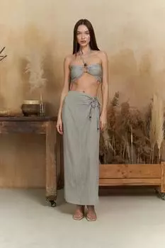 Серый комплект с укороченной юбкой в полоску Lovina