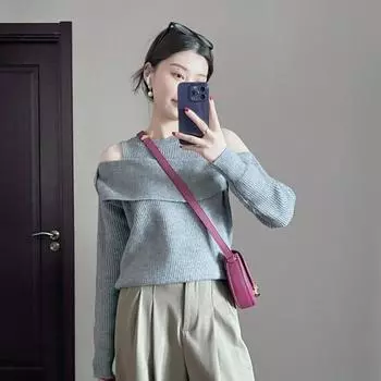 Серый трикотаж с открытыми плечами и круглым вырезом с длинными рукавами для женщин, весна и осень 2023, однотонная универсальная верхняя одежда, свитера, пуловер, женский One Size серый