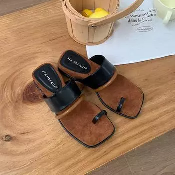 Set of toe casual slope heel cool slippers for summer new retro square head word beach women flat shoes 35