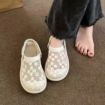 Сетчатые дышащие полутапочки с цветочным носком 2025 года, летний стиль, повседневная обувь на плоской подошве, комплект из двух предметов, японская женская обувь 35 покинуть белый