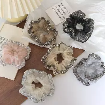 Сетка для дизайна ногтей, показывающая полку, резинку для волос, фотосъемку, резинки для ногтей, маникюр, фон для фотосъемки чёрный