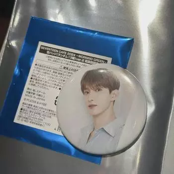 Seventeen Cafe Sells Can Badges In 2024