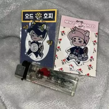 Seventeen Hoshi Odhoch/ New York Hamche 2 Acrylic Keyrings+lighter