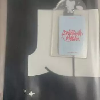 Seventeen s Famous Dit Slogan Autograph Poca Poker Holder Is In A Hurry To Sell In Bulk