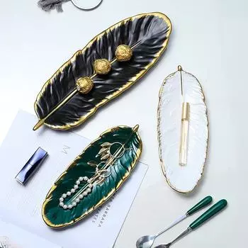 Североевропейская светлая роскошная расписная золотая керамическая тарелка для десерта Фруктовая тарелка Перьевая тарелка