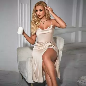 Сексуальное нижнее белье больших размеров - атласный воротник-хомут, кружевная строчка, разрез на бедре, без застежек, элегантная женская ночная рубашка XL чёрный