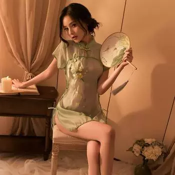 Сексуальное нижнее белье униформа горячая перспектива классический воротник-стойка сексуальный ципао ретро вышивка разрез пижама 210 one size fits all