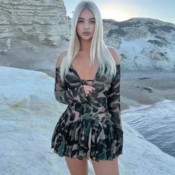Сексуальное уличное платье с глубоким V-образным вырезом и короткими плиссированными рукавами S цветной печати леопарда