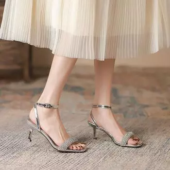 Сексуальные босоножки на высоком каблуке со стразами, летняя женская обувь на шпильке с квадратным носком, одна линия с женскими сандалиями 34 серебряный