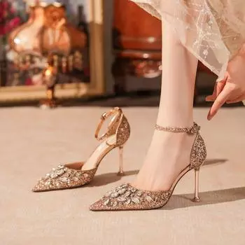 Сексуальные односложные блестящие босоножки со стразами и пряжкой, полые высокие каблуки, свадебные туфли для подружек невесты, женская обувь для банкета 34
