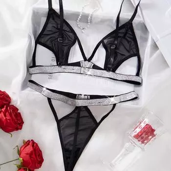 Сексуальный перспективный комплект нижнего белья с тремя точками и ажурными вставками S