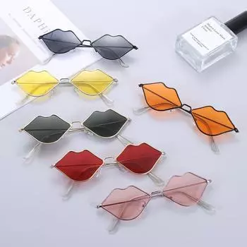 Sexy Hot Lips Shape Sunglasses Retro Small Frame Metal Sunglasses Fashion Ocean Lens Sunglasses for Men and Women