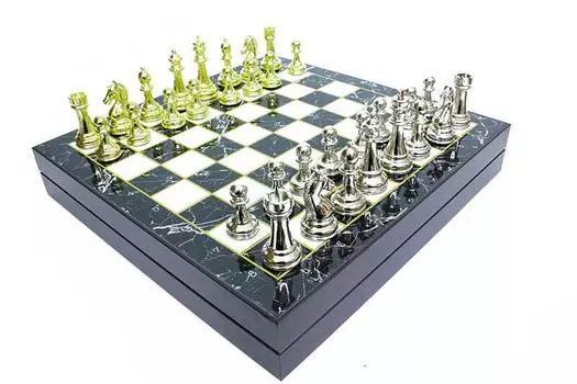 Шахматная фигура М с коробкой Замак