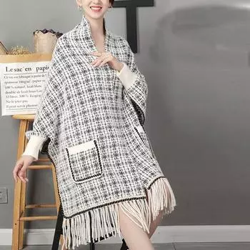 Шаль женская повседневная клетчатая кофта с кисточками свободная модная верхняя одежда с карманами кисточками накидка для тепла one size красный