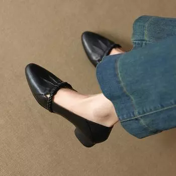 Shallow women s autumn new pointed one-pedal low-heeled single shoes simple temperament sheepskin work shoes 34