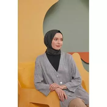 ShantuQ Черная шаль из поддонов