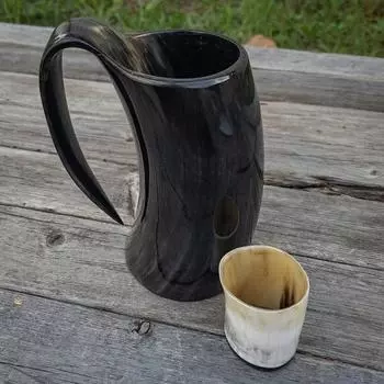 Shape by Nature Аутентичная роговая кружка для питья Комбинированная стеклянная рюмка Настоящая функциональная большая чашка из бычьего рога Набор из 2 чашек с натуральной отделкой