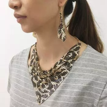 Шарф с блестками, индийский комплект украшений, преувеличенный металлический нагрудник, чокер для вечеринки чёрный