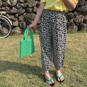 Шаровары для маленьких девочек, штаны с цветочным принтом, пижамы, шаровары, свободные мягкие брюки, быстросохнущие летние пляжные штаны, От 3 до 9 лет 90