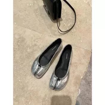 Sheepskin version cracked leather pig s trotters shoes split-toed shoes women s soft-soled versatile shallow mouth flat-soled single shoes 35