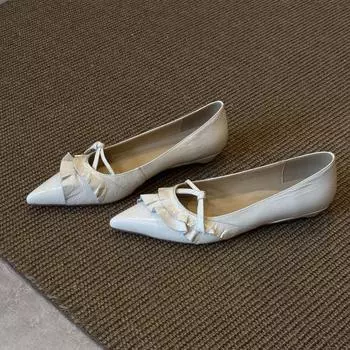 Sheepskin version~ Design sense niche new pointed lotus leaf edge shallow mouth leather one pedal versatile flat shoes single shoes 35